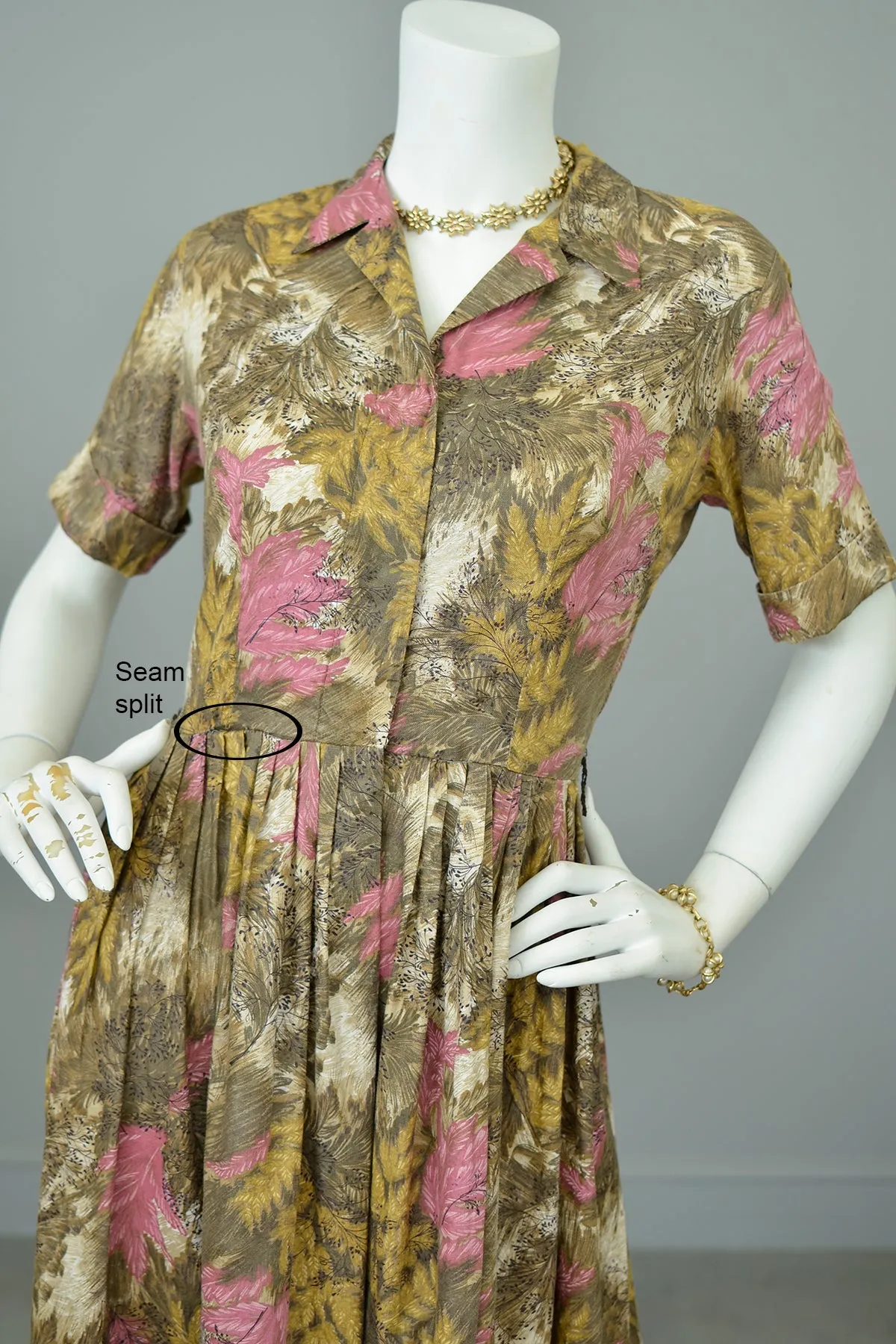 1950s Taupe Gold Pink Feathery Leaf Novelty Print Shirtwaist Dress