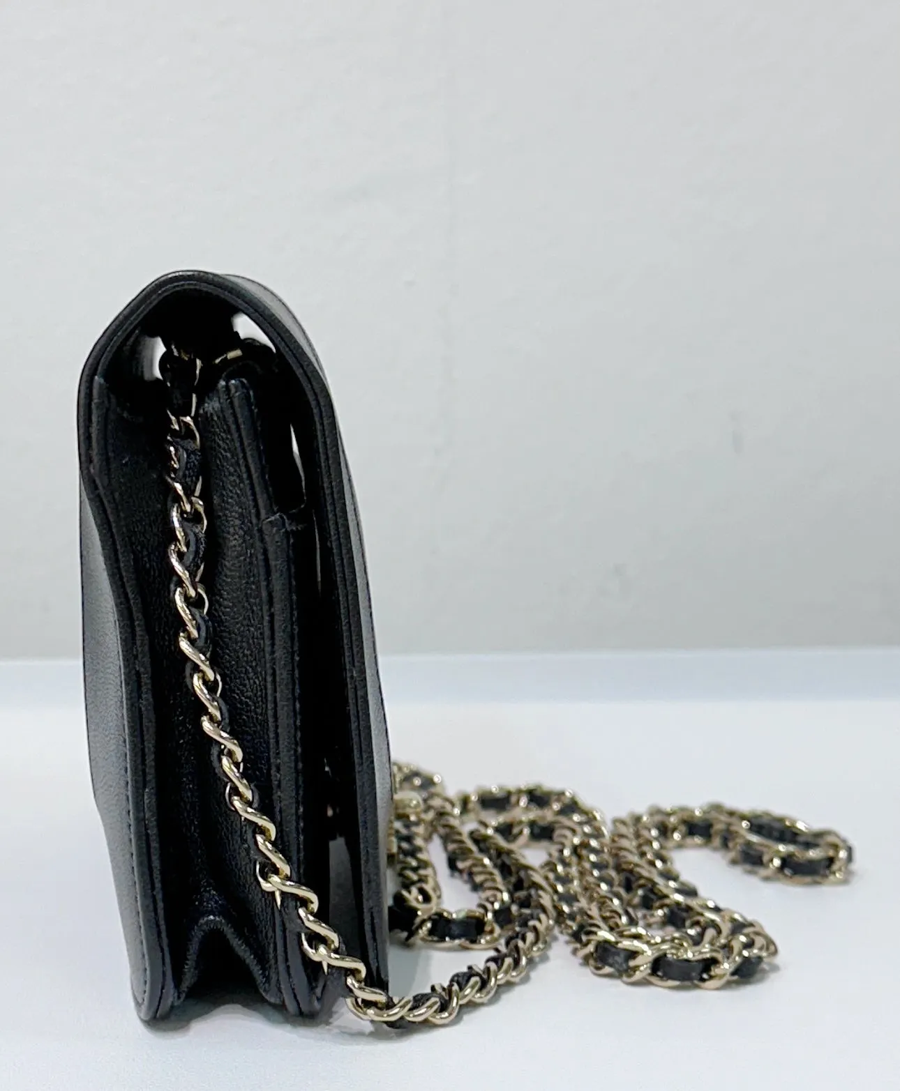 Chanel V Stitch Calfskin Chain wallet Black GHW