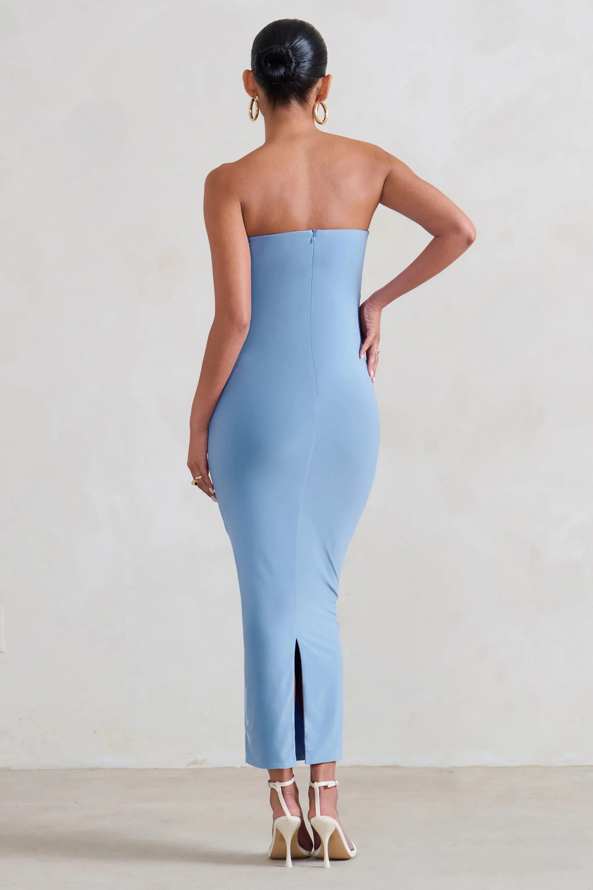 Evita | Robe mi-longue de maternité bleu poudre avec décolleté en cur et détail torsadé