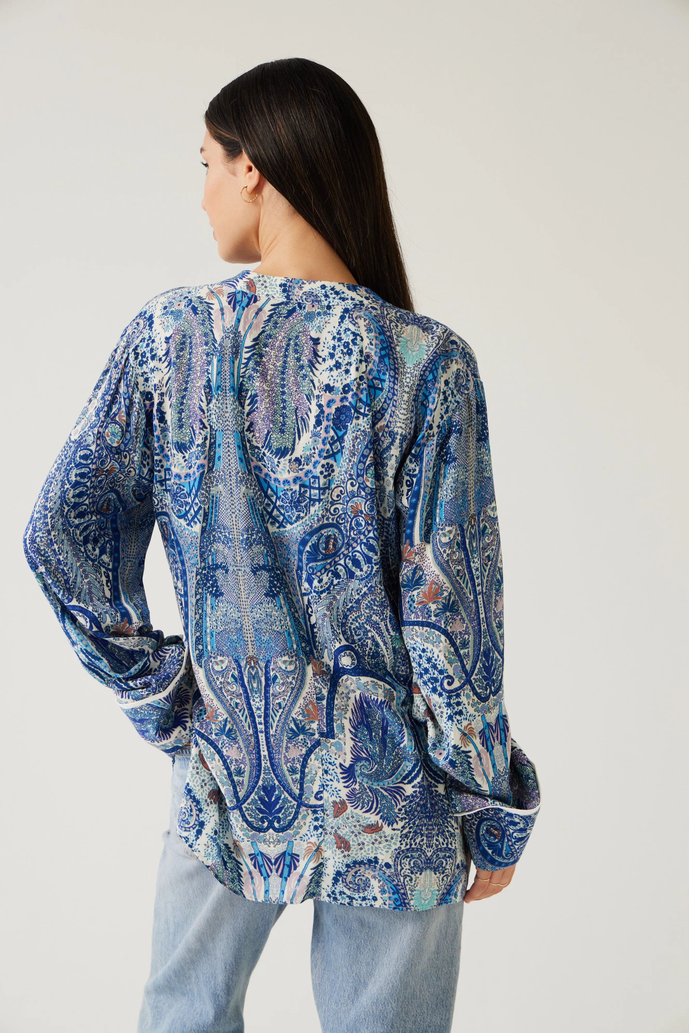 Serve Top | Blue Paisley