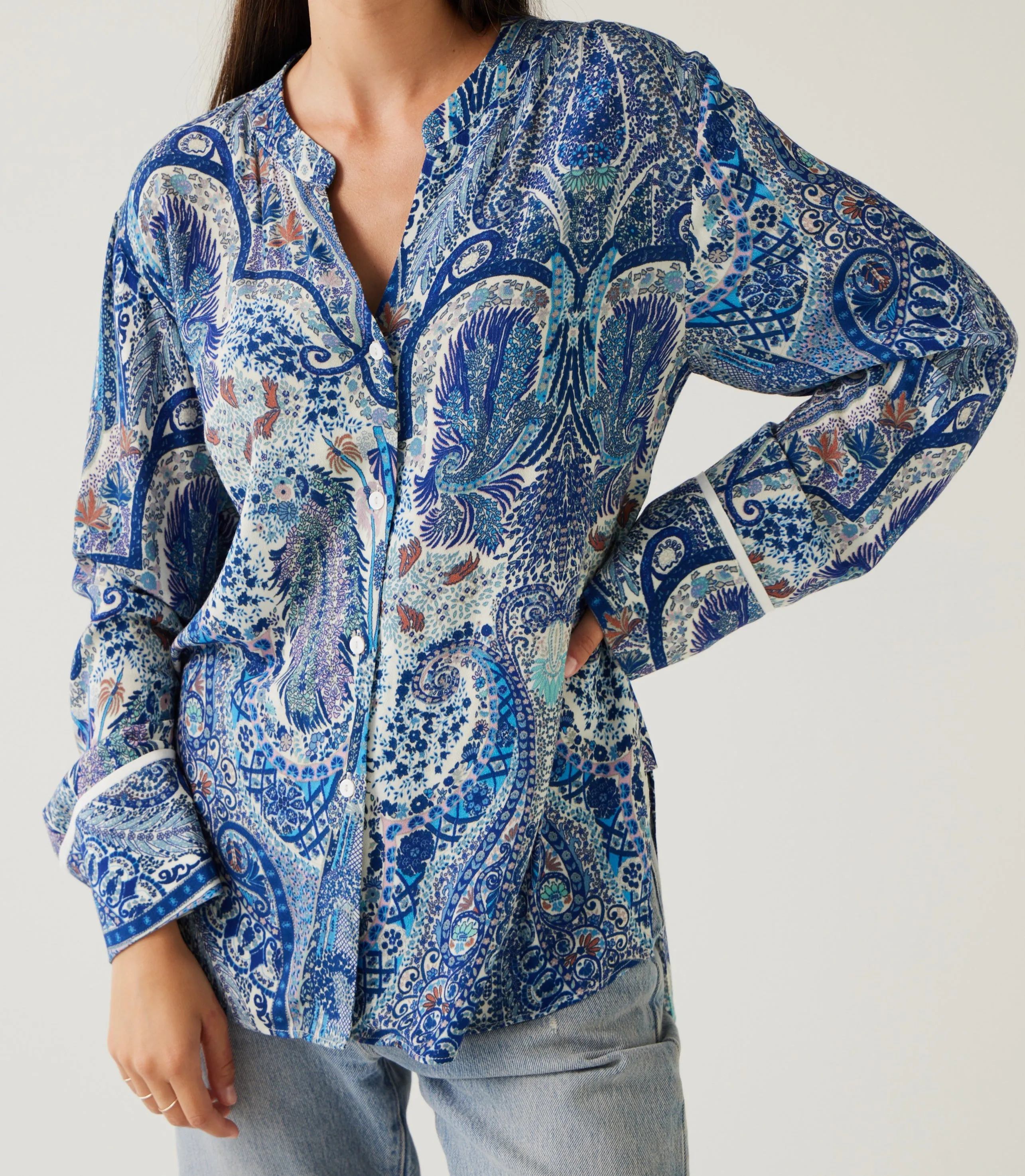 Serve Top | Blue Paisley